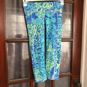 Lilly Pulitzer luxletic cropped yoga pant. Sz xs